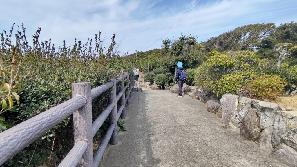 海沿いの小道