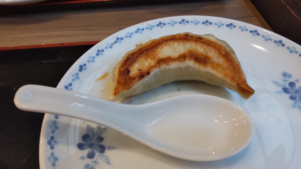 ジャンボ餃子サイズの比較