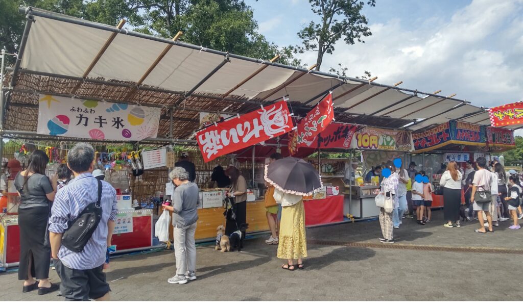 会場の屋台